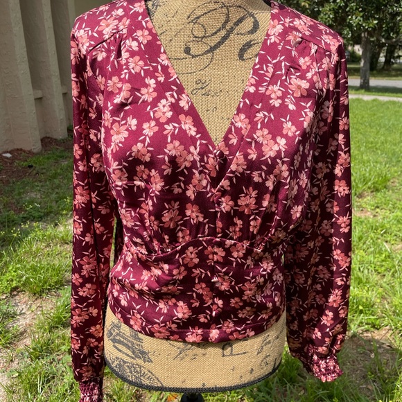 Long sleeve blouse - Picture 2 of 6